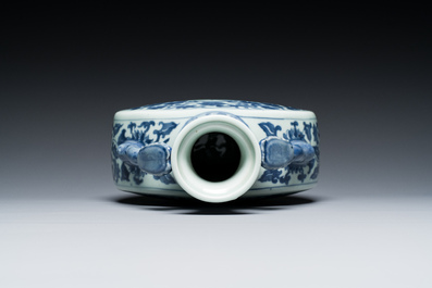 A Chinese blue and white 'bats and peaches' moonflask vase, 'bianhu', Daoguang mark, 20th C.