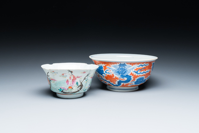 A Chinese famille rose bowl, a 'peaches' plate, a blue and white and iron-red bowl and a 'phoenix' plate, Wanli and Jiaqing marks, 19th C.