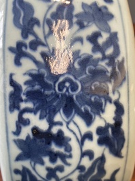 A Chinese blue and white 'bats and peaches' moonflask vase, 'bianhu', Daoguang mark, 20th C.