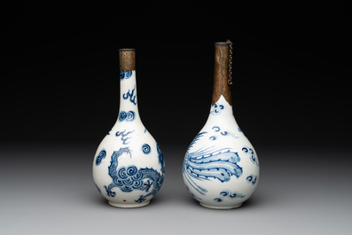 Two Chinese blue and white 'Bleu de Hue' vases with a phoenix for the Vietnamese market, Tho 壽 and Nội phủ thị nam 內府侍南 mark, 19th C.