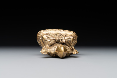 A Sino-Tibetan gilt bronze figure of a lama, 18/19th C.