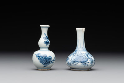 A collection of 22 Chinese blue, white and polychrome wares, Yongzheng and Ruo Shen Zhen Cang 若深珍藏 mark, Kangxi and later
