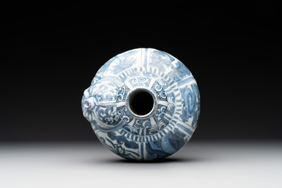 A Chinese blue and white 'kraak' porcelain 'deer and rooster' kendi, Wanli