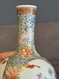 A Chinese famille rose bottle vase, Ju Ren Tang 居仁堂製 mark, Republic