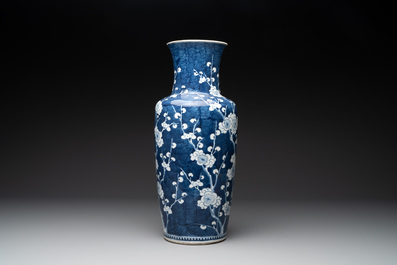 A Chinese blue and white 'prunus on breaking ice' vase, 19th C.