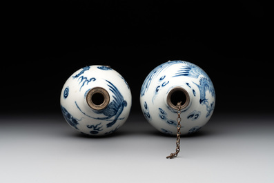 Two Chinese blue and white 'Bleu de Hue' vases with a phoenix for the Vietnamese market, Tho 壽 and Nội phủ thị nam 內府侍南 mark, 19th C.