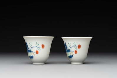 A pair of fine Chinese doucai wine cups, Jie Mei Ya Zhi 介眉雅製 mark, 19th C.