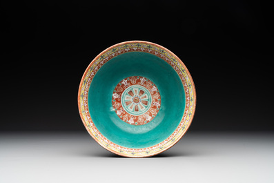 A rare Chinese black-ground Bencharong bowl for the Thai market, 19th C.