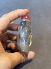 Nine Chinese jade and agate snuff bottles, 19/20th C.