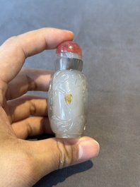 Nine Chinese jade and agate snuff bottles, 19/20th C.
