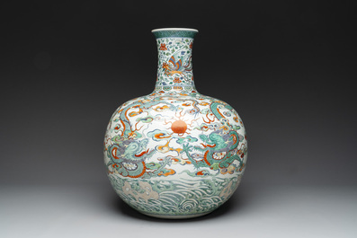 A large Chinese doucai globular 'dragon and phoenix' vase, Xuande mark, 18/19th C.