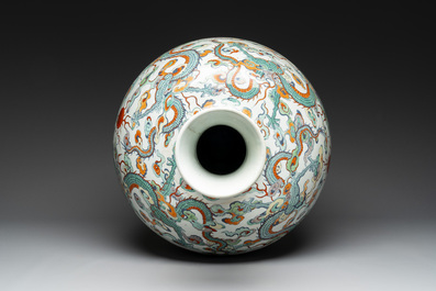 A large Chinese doucai globular 'dragon and phoenix' vase, Xuande mark, 18/19th C.