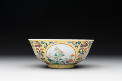 A Chinese blue, white and famille rose bowl with floral design, Qianlong mark, 19/20th C.