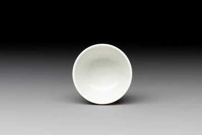 A small Chinese blue, white and copper-red 'dragon' wine cup, Lang Jin Ge Zhi 郎唫閣製 mark, 19/20th C.