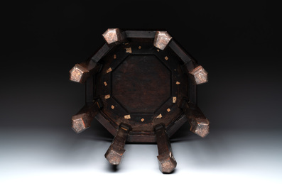A Vietnamese mother-of-pearl-inlaid rosewood stand, 19th C.