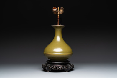 A Chinese monochrome teadust-glazed vase mounted as a lamp, 18/19th C.