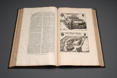Verheerlykt Vlaandre, Flandria Illustrata, an illustrated chronicle of Flanders in three tomes and two volumes, Flanders, dated 1735