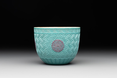 A Chinese famille rose turquoise-glazed and 'faux-bois' cup, 20th C.