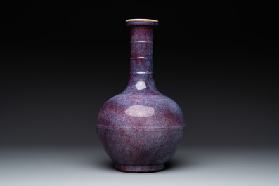 A Chinese flamb&eacute;-glazed bottle vase, 18/19th C.