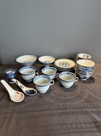 A collection of 22 Chinese blue and white wares, Ruo Shen Zhen Cang 若深珍藏 mark, 19/20th C.