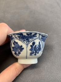 Twelve Chinese blue and white saucers and eight cups, Kangxi/Yongzheng