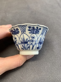 Twelve Chinese blue and white saucers and eight cups, Kangxi/Yongzheng