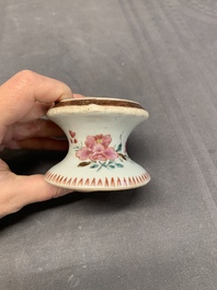 A collection of five Chinese blue and white, famille rose and Imari-style salts, Kangxi/Qianlong