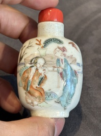Four Chinese famille rose and verte snuff bottles, Qianlong and Tongzhi mark, 19th C.