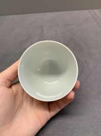 A Chinese famille rose 'orchid' cup, Tui Si Tang Zhi 退思堂製 mark, 19/20th C.