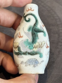 Four Chinese famille rose and verte snuff bottles, Qianlong and Tongzhi mark, 19th C.