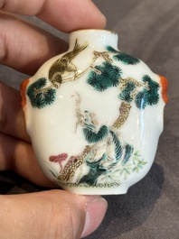 Four Chinese famille rose and verte snuff bottles, Qianlong and Tongzhi mark, 19th C.