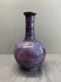 A Chinese flamb&eacute;-glazed bottle vase, 18/19th C.