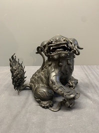 A pair of fine Chinese bronze Buddhist lions, 17/18th C.