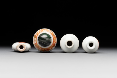 Four Chinese iron-red snuff bottles, Qianlong and Wan 玩 mark, 19/20th C.