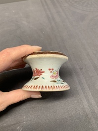 A collection of five Chinese blue and white, famille rose and Imari-style salts, Kangxi/Qianlong