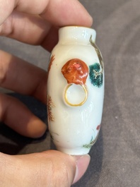 Four Chinese famille rose and verte snuff bottles, Qianlong and Tongzhi mark, 19th C.