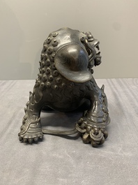 A pair of fine Chinese bronze Buddhist lions, 17/18th C.
