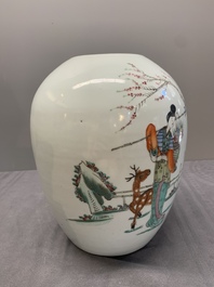 Two Chinese famille rose vases and a jar, 19/20th C.