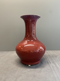A Chinese flamb&eacute;-glazed vase, 19th C.