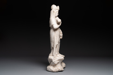 A Chinese white marble sculpture of Guanyin, 19/20th C.