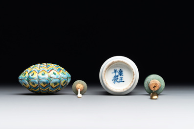 A Chinese blue and white 'dragon' snuff bottle and a polychrome 'peacock' snuff bottle, Yongzheng mark, 19/20th C.