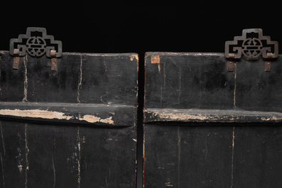 A pair of Chinese famille rose black-gravel-ground plaques, Jiaqing