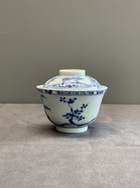 A Chinese blue and white 'figures and a phoenix' tea bowl and cover, Yongzheng
