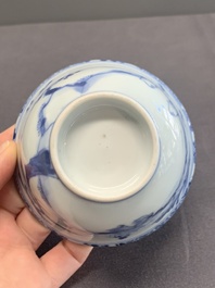 A Chinese blue and white 'figures and a phoenix' tea bowl and cover, Yongzheng