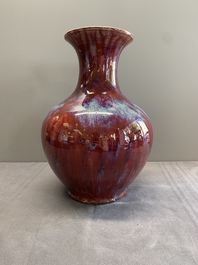 A Chinese flamb&eacute;-glazed vase, 18/19th C.