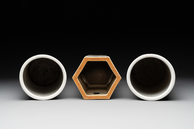 A collection of six Chinese famille rose hat stands, 19/20th C.
