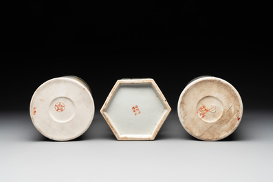 A collection of six Chinese famille rose hat stands, 19/20th C.