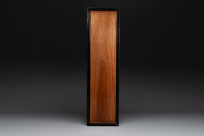 A Chinese four-part folding screen with iron-red-decorated porcelain plaques, 19/20th C.