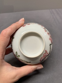A pair of fine Chinese famille rose cups and saucers with floral design, Yongzheng