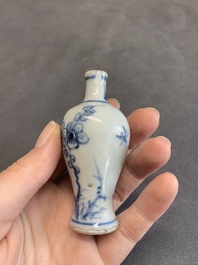 A varied collection of 13 Chinese famille rose, blue and white wares, Transitional period/19th C.